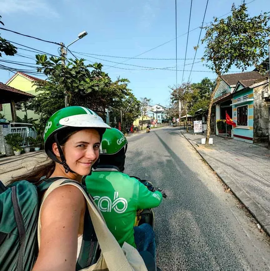 grab in vietnam rollertaxi