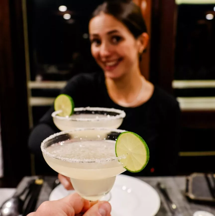 Happy Hour bei Renea Cruises