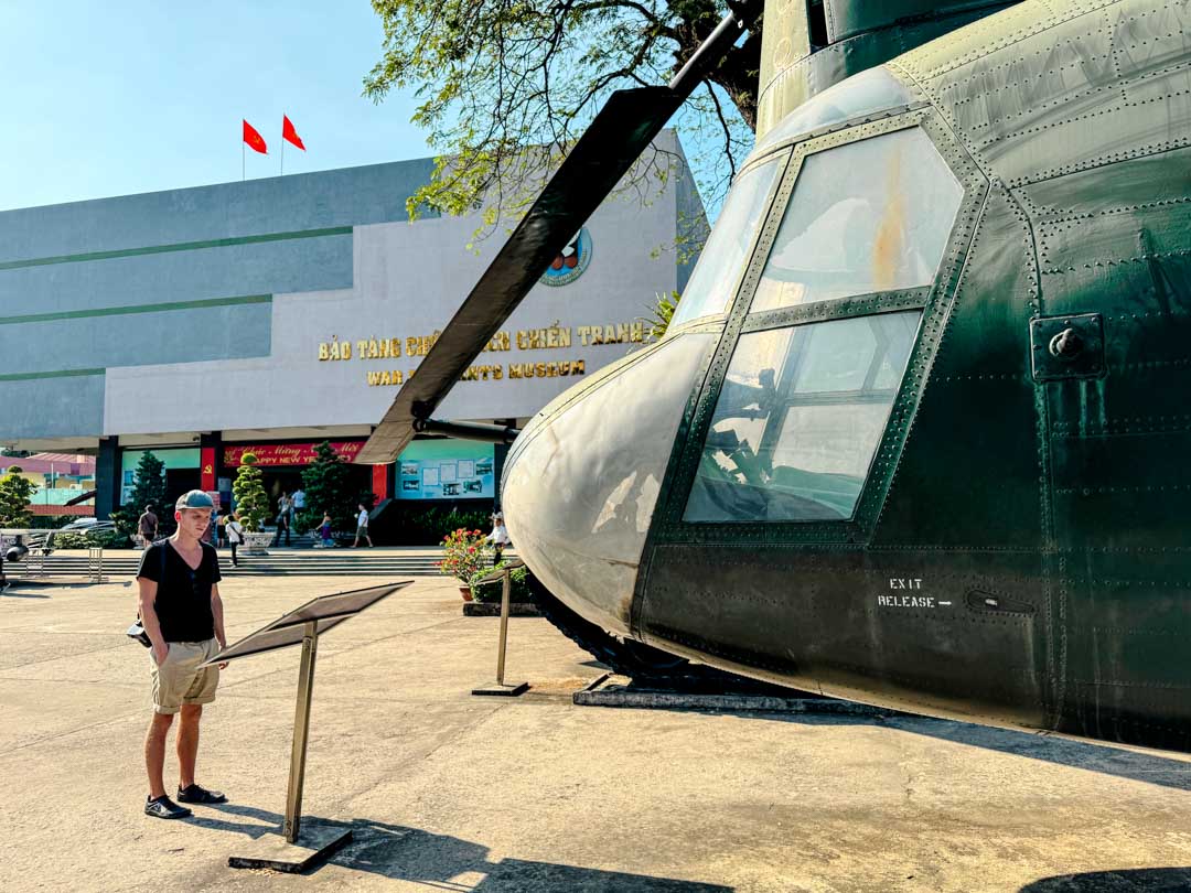kriegsmuseum hcmc von aussen kriegsmuseum hcmc von aussen