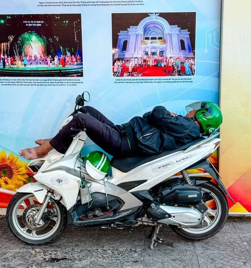 schlafender grab fahrer