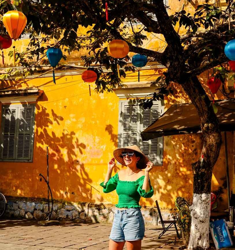 spaziergang durch die altstadt in hoi an vietnam