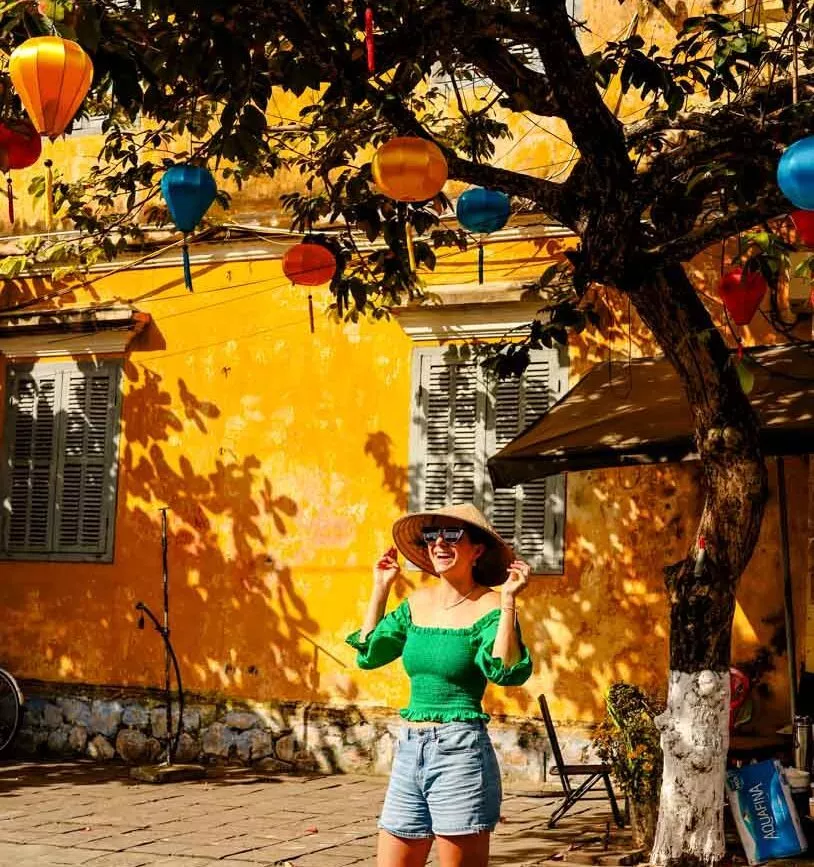 Spaziergang durch die Altstadt in Hoi An, Vietnam