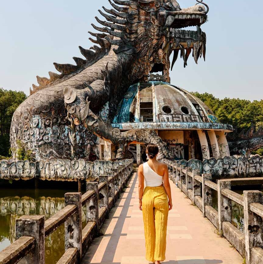 stillgelegter wasserpark ho thuy tien
