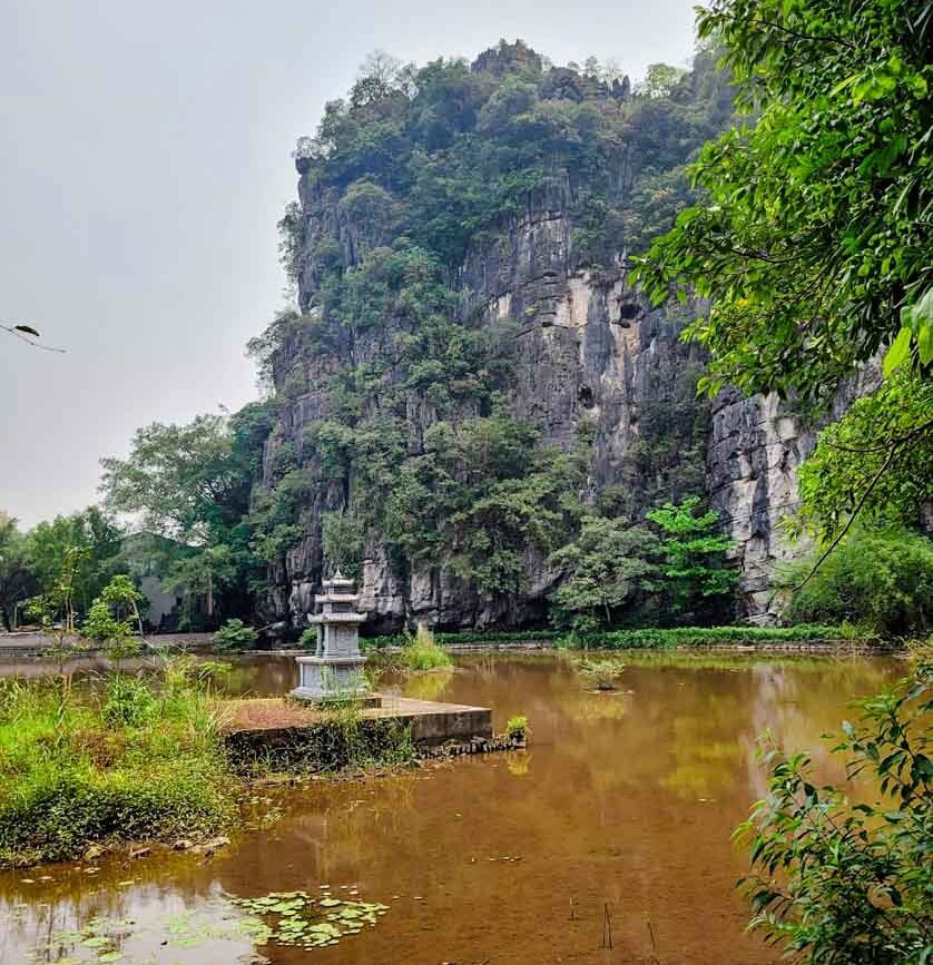 bai dinh pagoda in ninh binh vietnam Bái Đính Pagoda in Ninh Binh, Vietnam