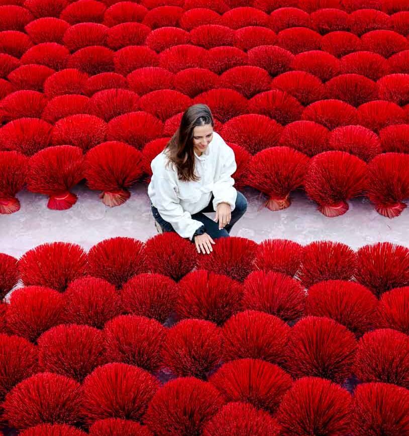 besuch des weihrauchdorfes bei hanoi vietnam