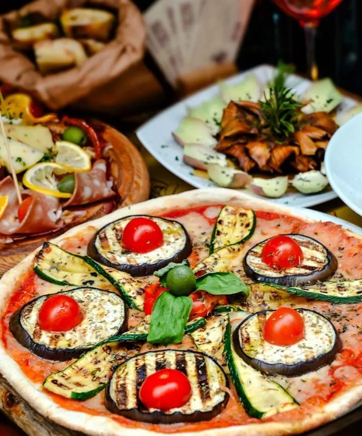 essen im stadtviertel trastevere