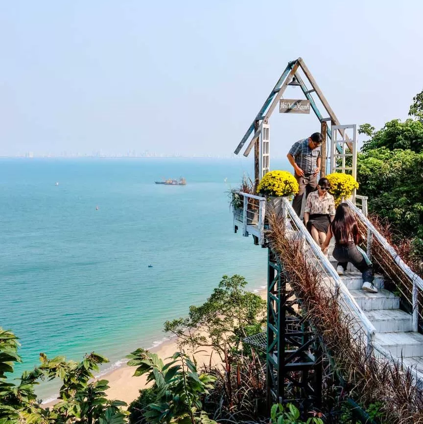 fotostopp beim wolkenpass hoi an