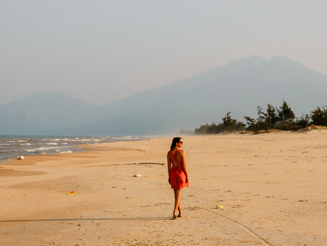 lang co beach beim wolkenpass vietnam