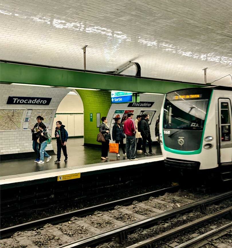 metrostation trocadero in paris metrostation trocadero in paris