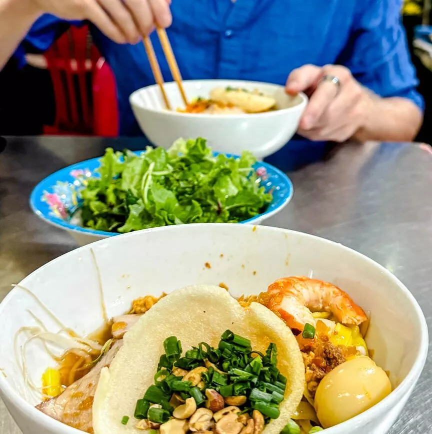 tom isst cao lao hoi an stimmung