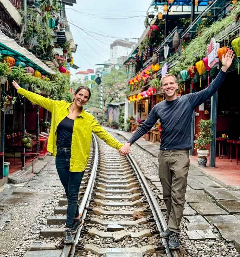 Wenn kein Zug fährt, kann man auf der Train Street posieren für coole Bilder