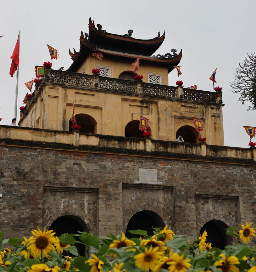 zitadelle thang long in hanoi