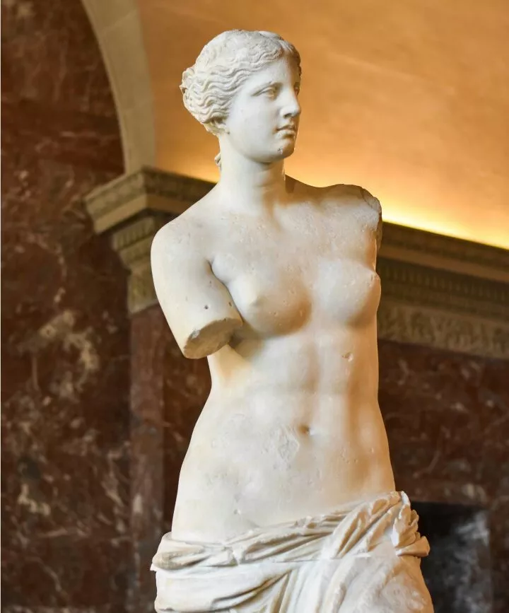 griechische skulptur im louvre