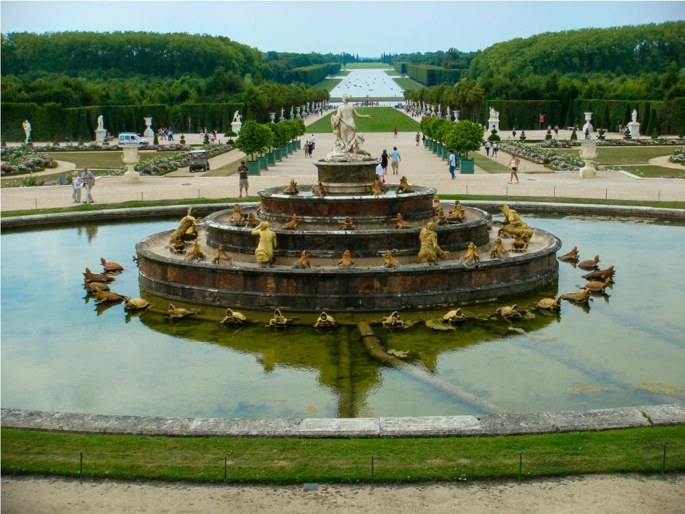 paris versailles gaerten brunnen