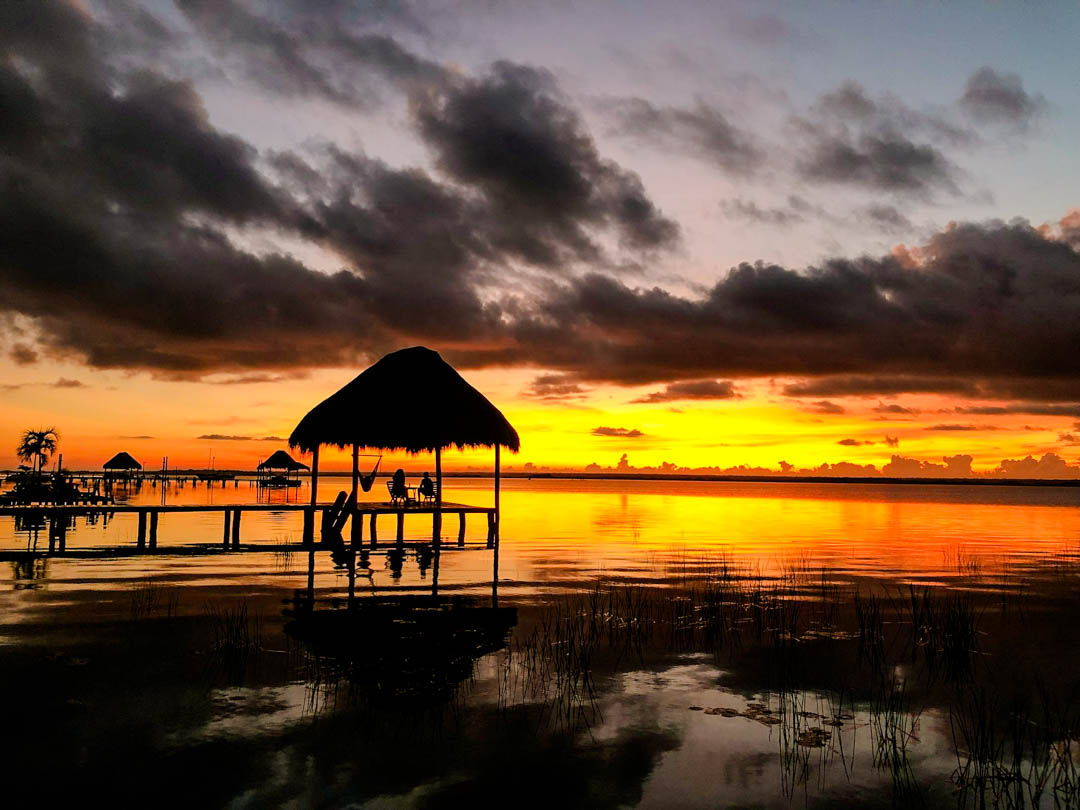 mexiko yucatan bacalar huette sonnenuntergang