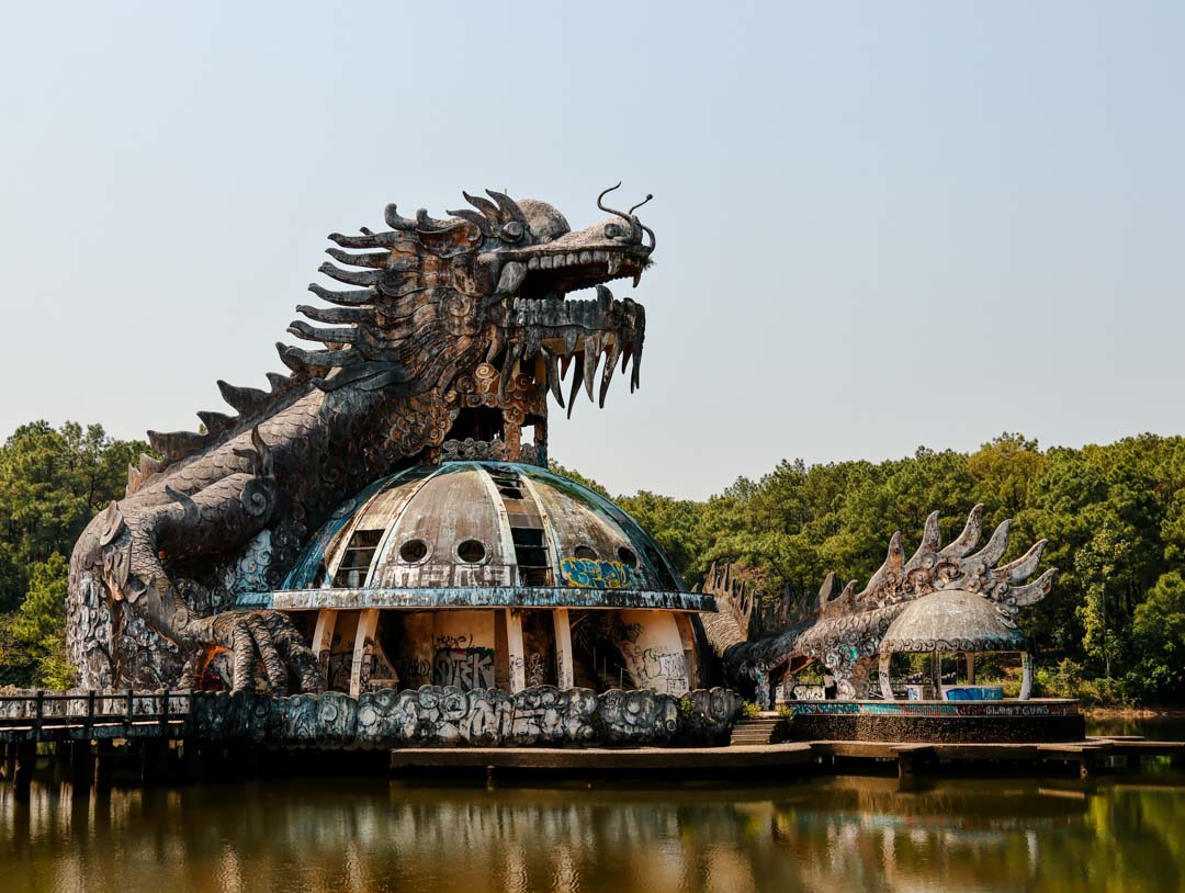 ehemaliger wasserpark in der naehe von hue vietnam