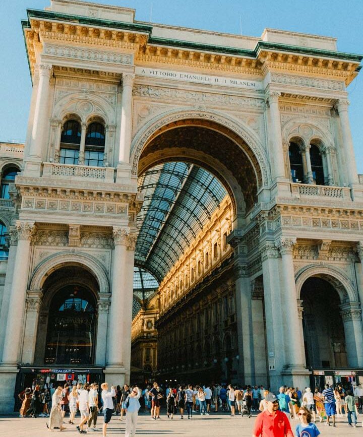 Eingang zur Galleria Vittorio Emanuele II in Mailand