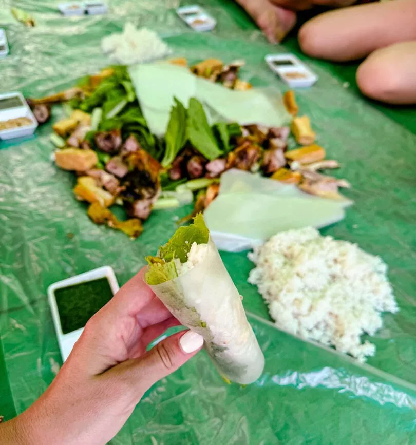 Essen bei Höhlentour in Phong Nha