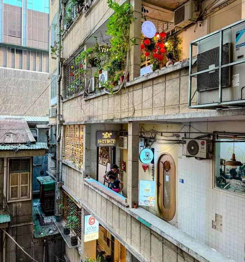 mehrstoeckiges gebaeude in ho chi minh stadt Mehrstöckiges Gebäude in Ho-Chi-Minh-Stadt