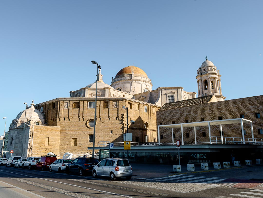mietwagen in andalusien in staedten parken