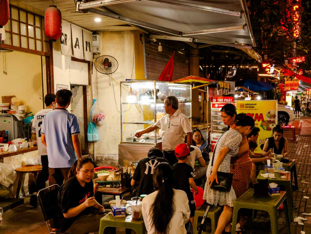 strassenimbissstaende in hue bedienen kunden