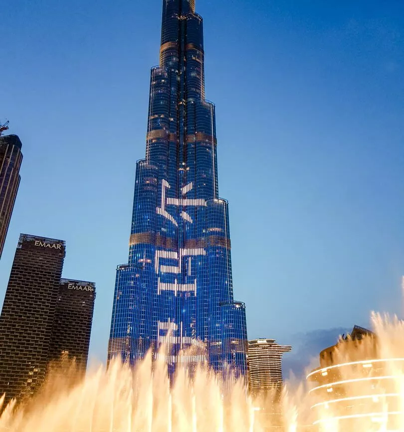 UAE Dubai Fountain Show mit Burj Khalifa