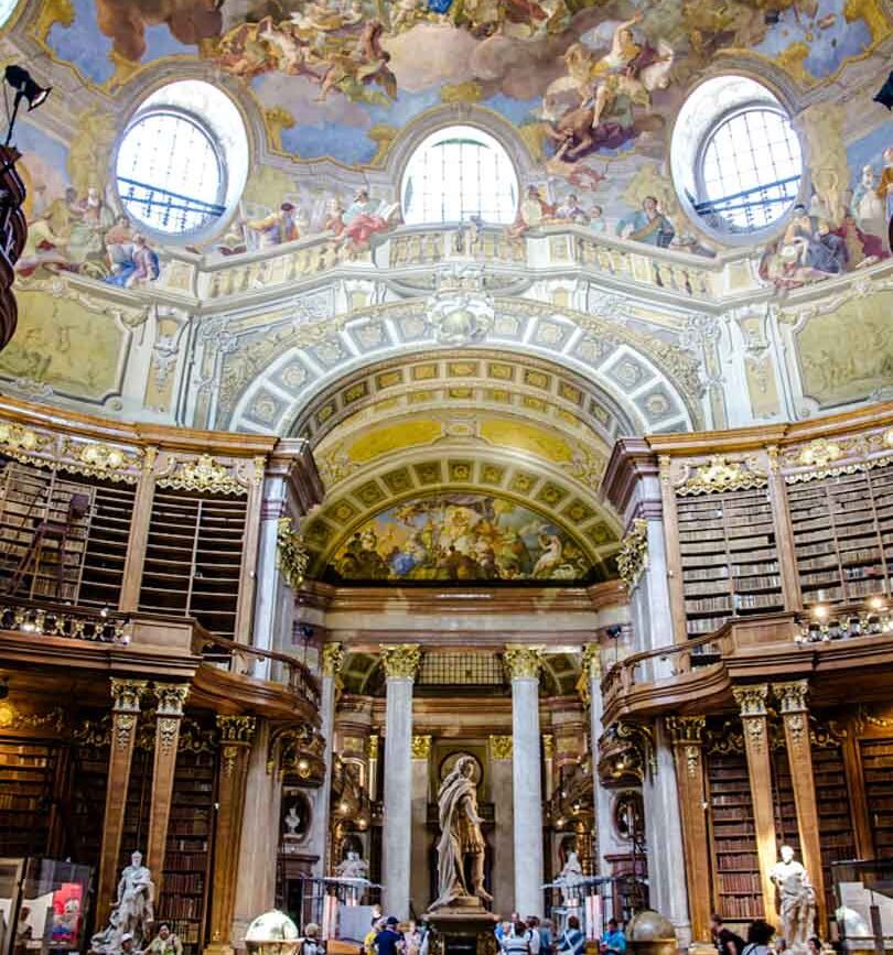 wiener nationalbibliothek von innen wien staedtetrip