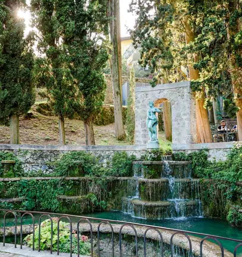 brunnen im park vittoriale degli italiani gardasee