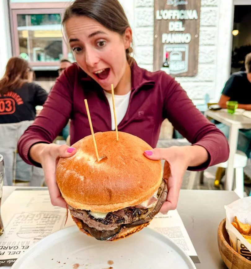 burger gigantos im burger restaurant lofficina del panino burger gigantos im burger restaurant lofficina del panino