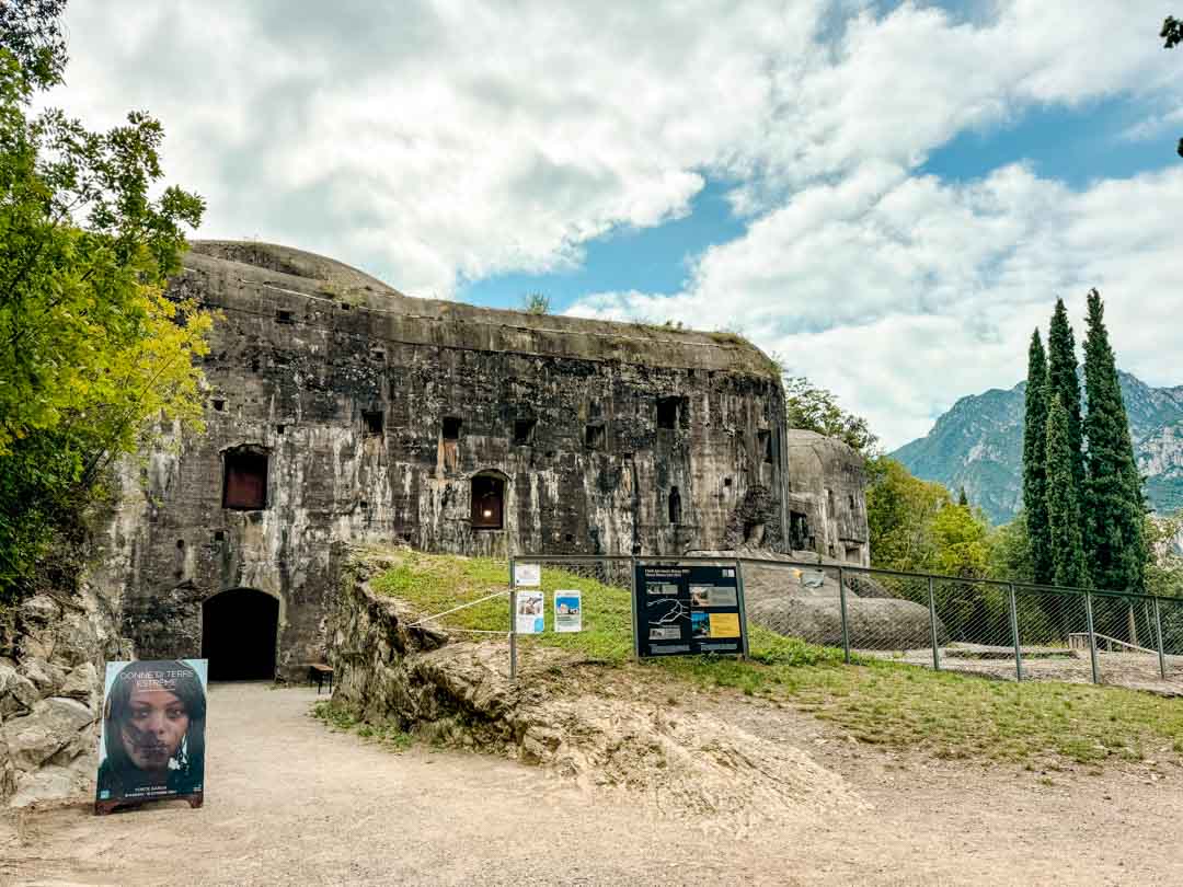forte garda bei riva am gardasee
