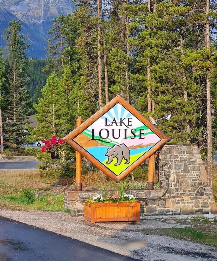 lake louise willkommensschild lake louise willkommensschild