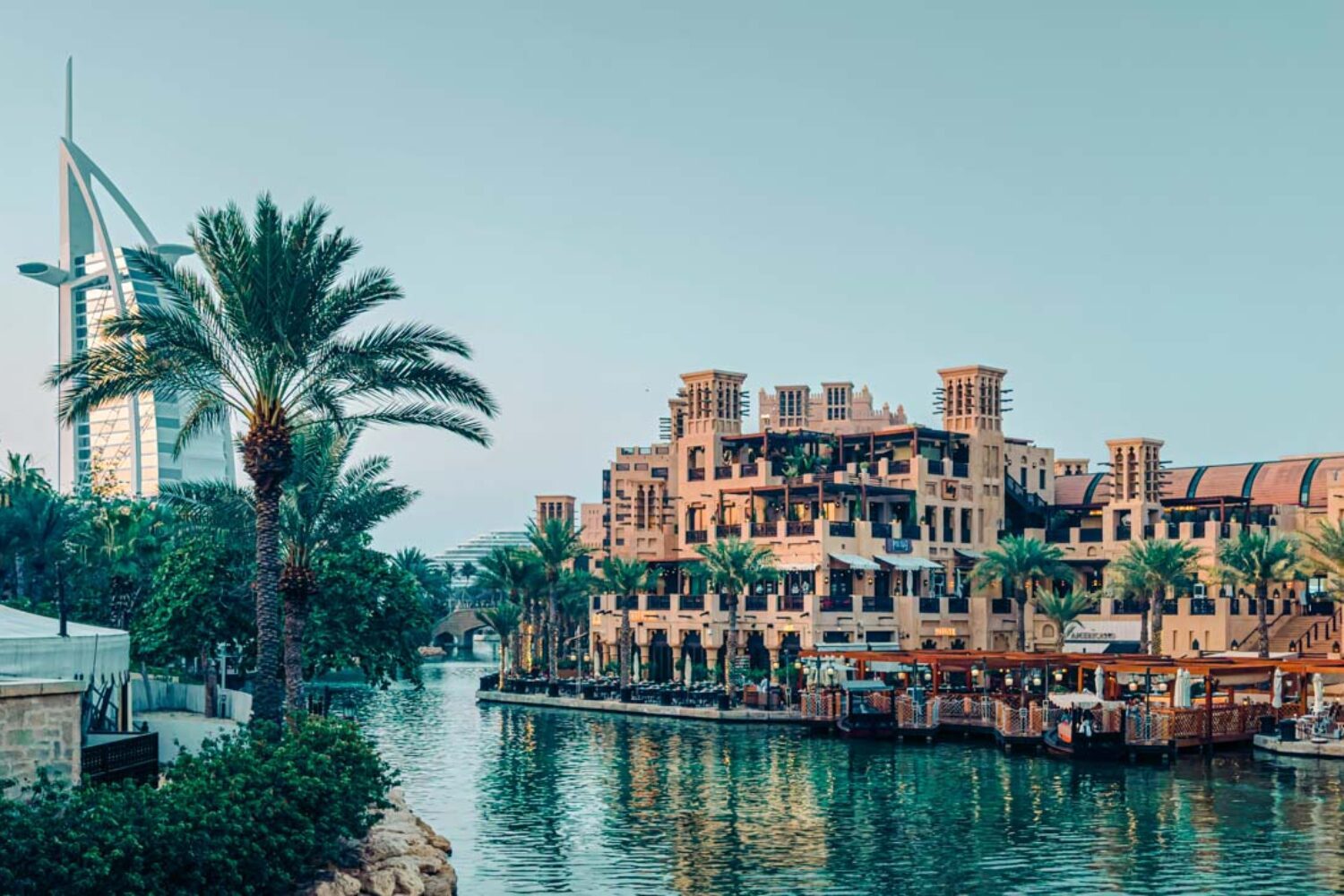 wie viel uhr ist in dubai