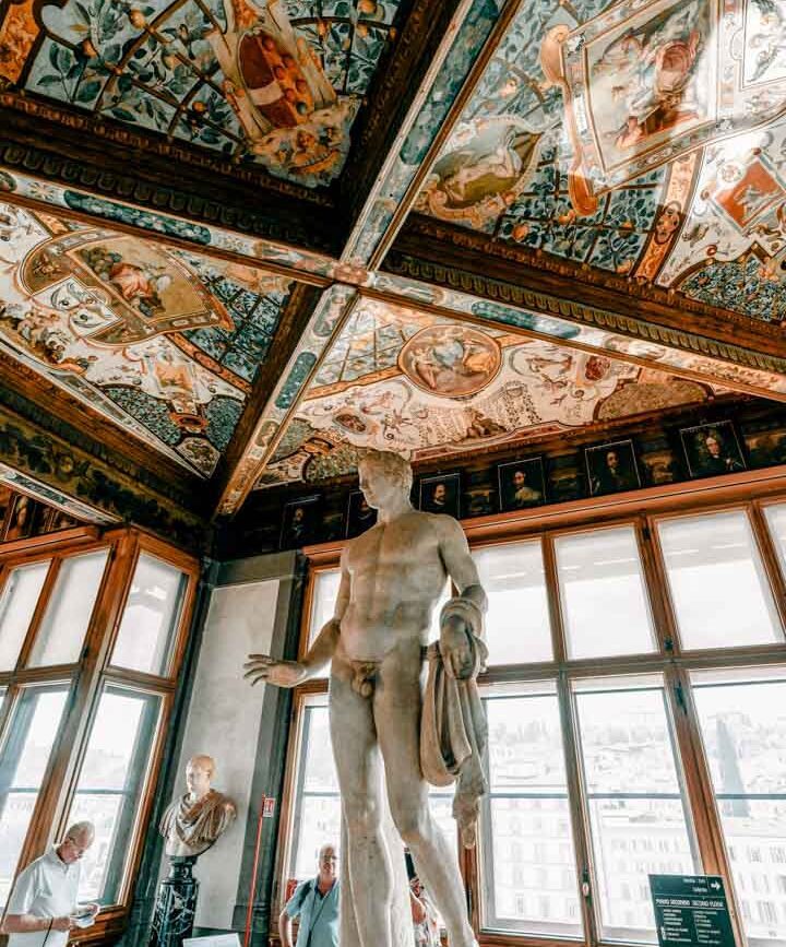 Florenz Statue in den Uffizien