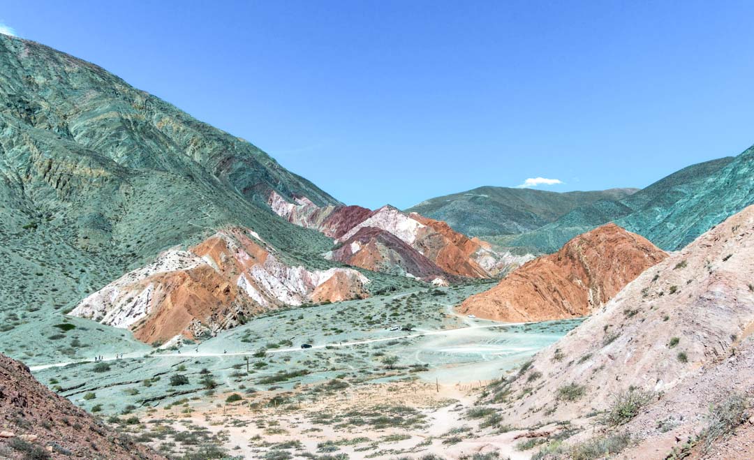 argentinien purmamarca berg der 7 farben