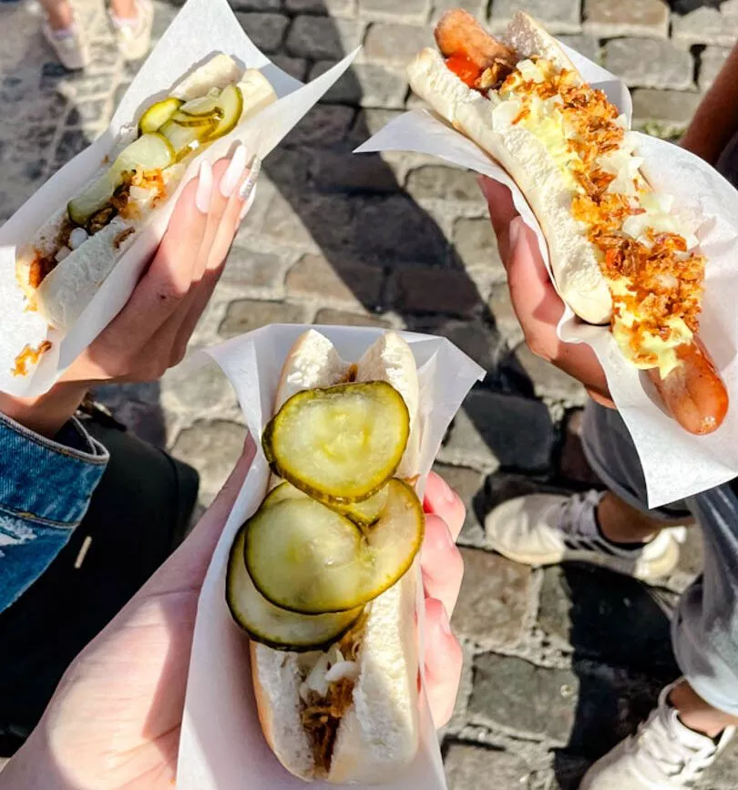 daenische hotdogs in kopenhagen daenemark daenische hotdogs in kopenhagen daenemark