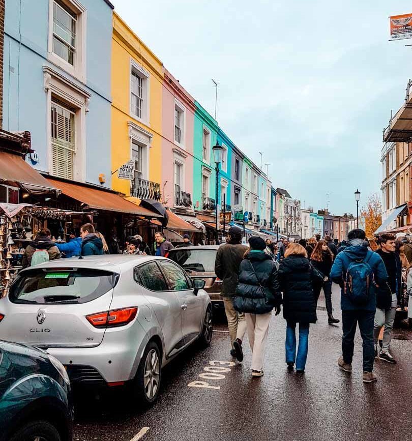 England London bunte Häuser am Portobello Market