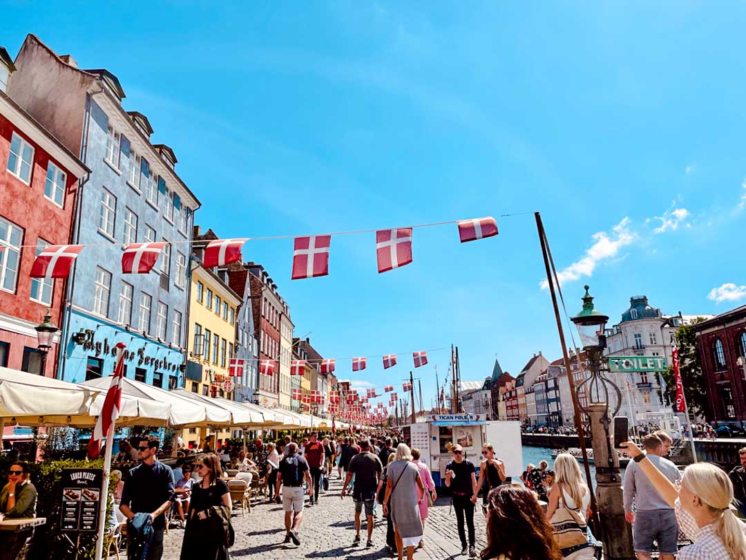nyhavn in kopenhagen daenemark nyhavn in kopenhagen daenemark