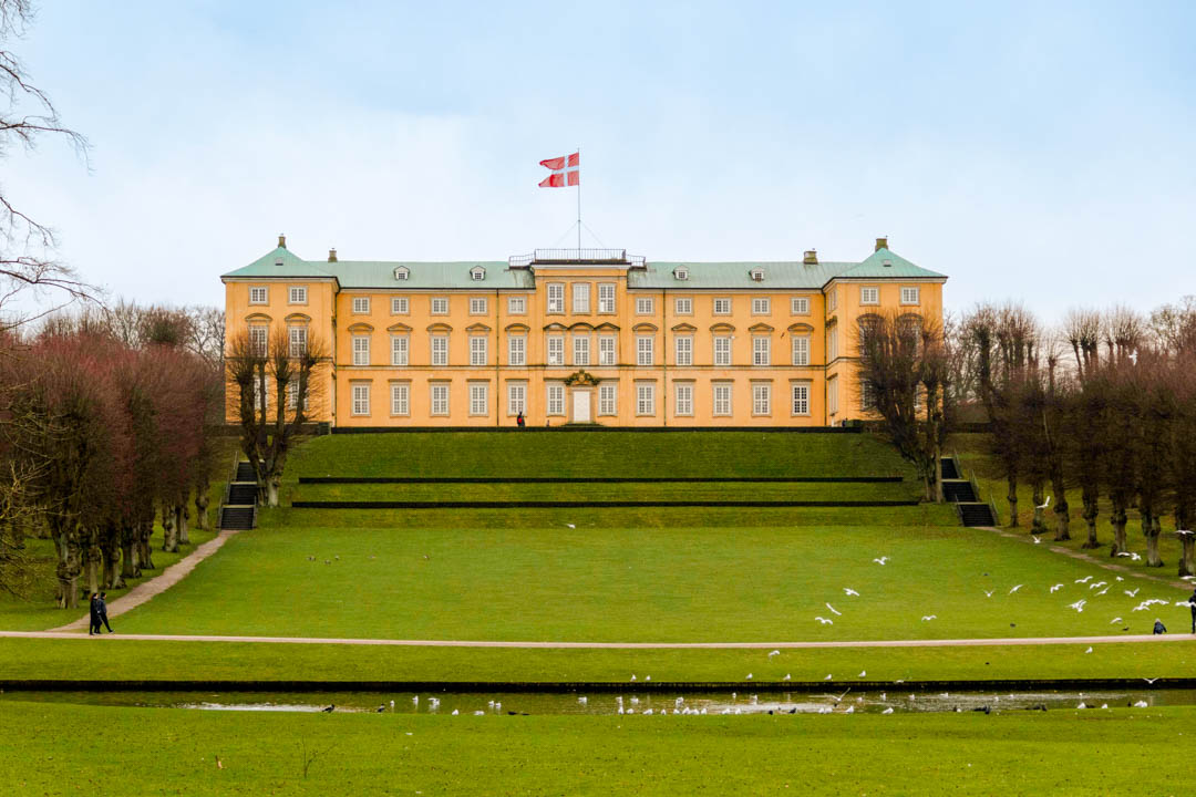 schloss frederiksberg in kopenhagen daenemark schloss frederiksberg in kopenhagen daenemark