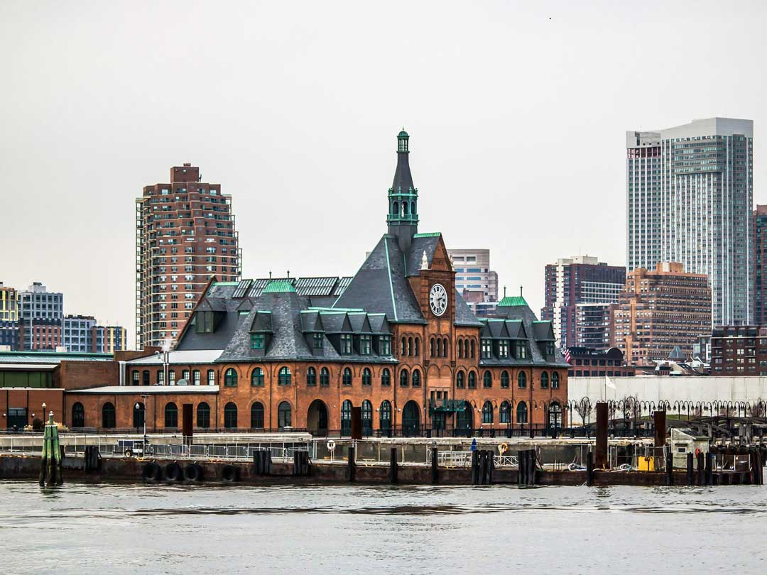 freiheitsstatue new york ellis island immigration center freiheitsstatue new york ellis island immigration center