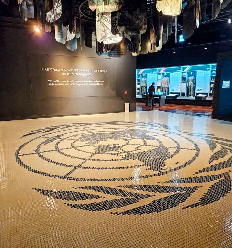 suedkorea seoul kriegsmuseum von innen