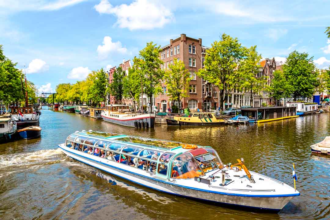 amsterdam staedtetrip grachtenfahrt 03