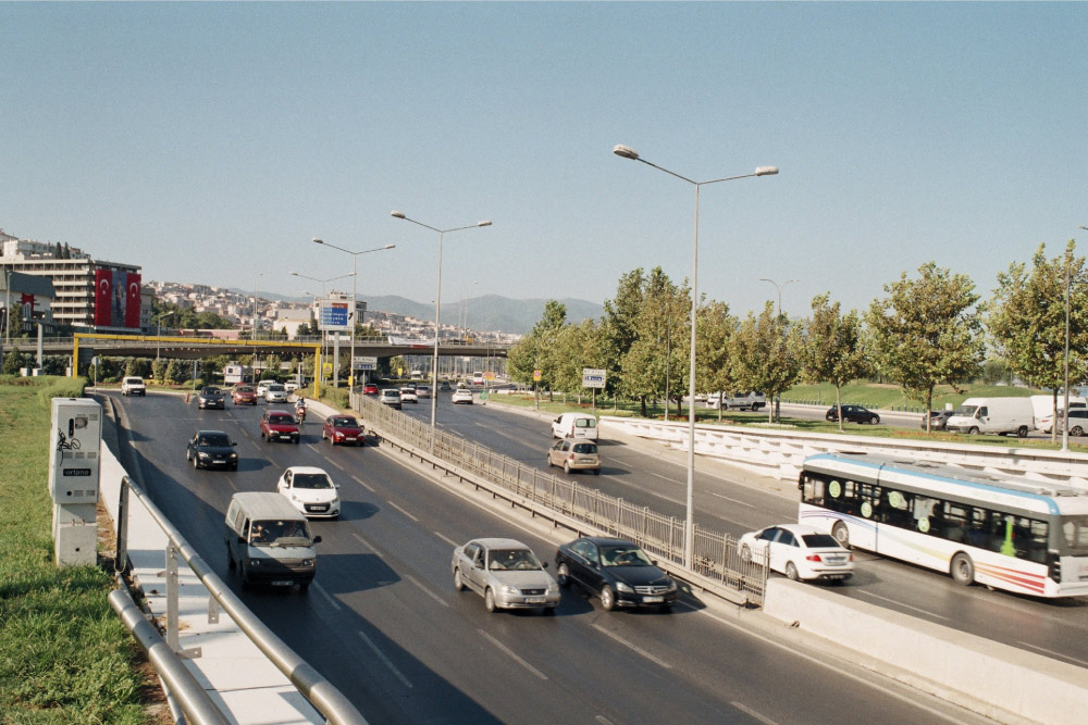 autobahn in izmir mietwagen tuerkei