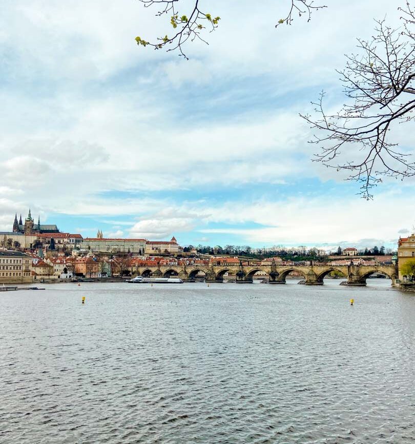 prag blick auf karlsbruecke