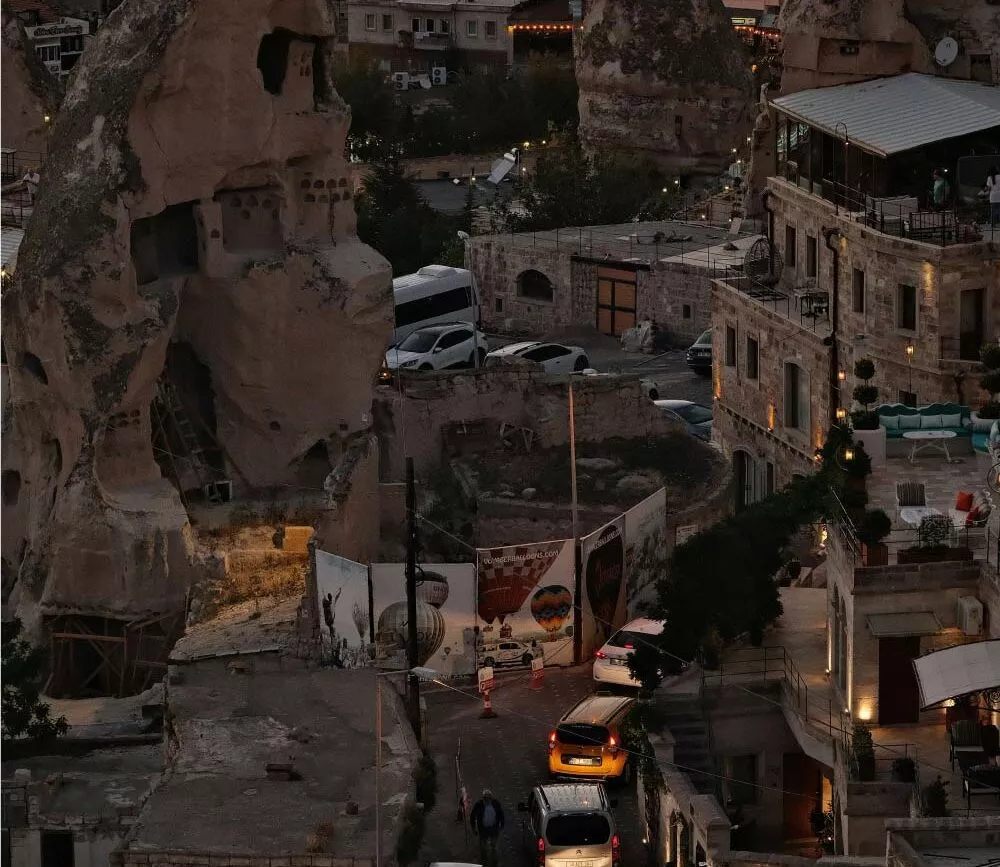 strassen in kappadokien in der tuerkei mietwagen