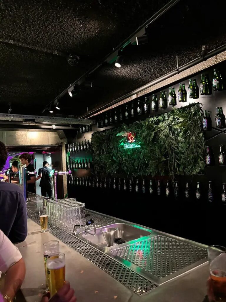 amsterdam heineken bar