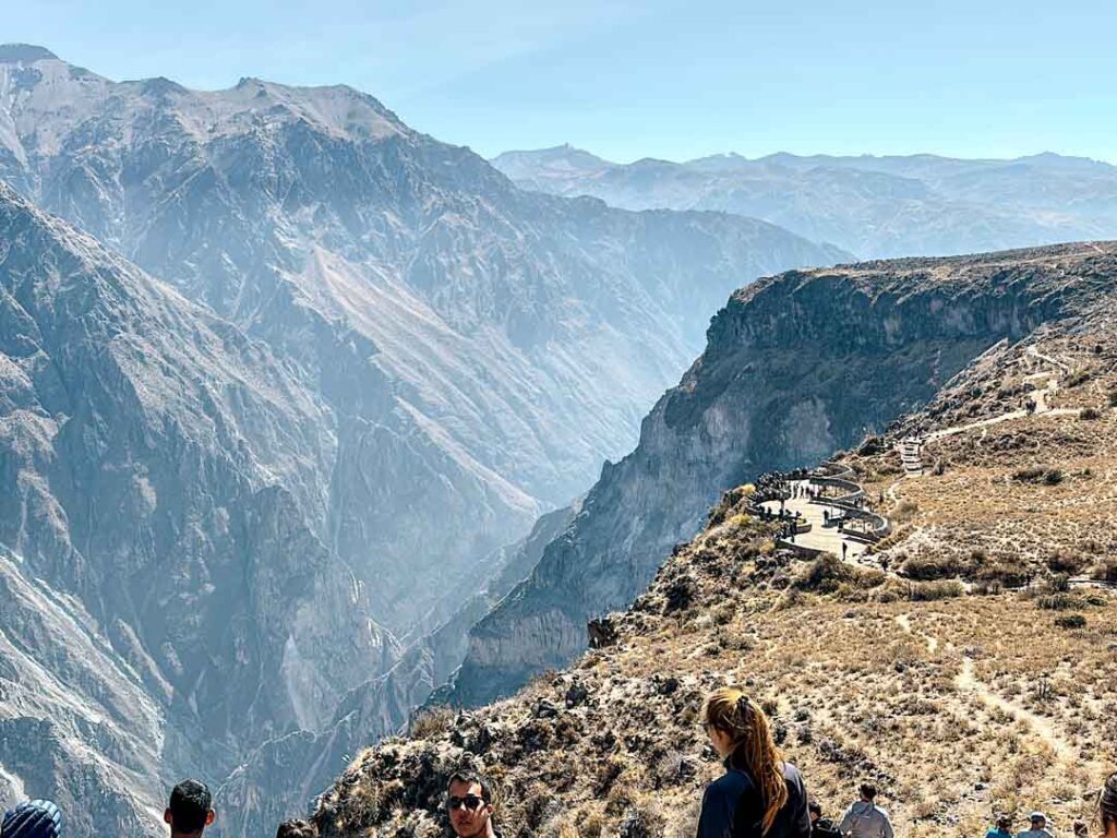 andenkreuz aussichtspunkt beim colca canyon