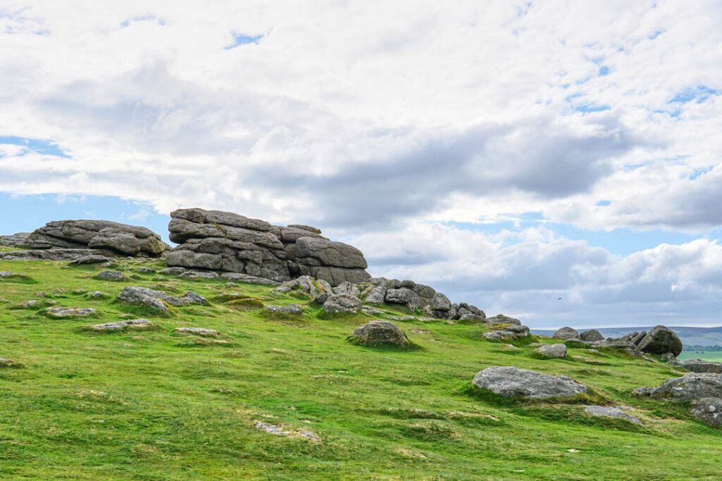 england dartmoor national park haytor rocks 2