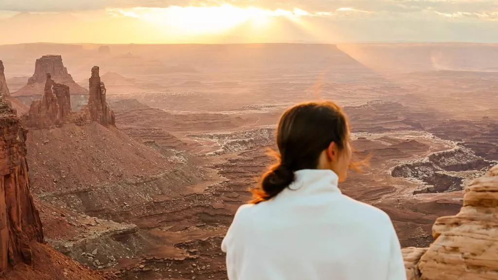 Utah Sehenswürdigkeiten Teaserbild, Mesa Arch bei Sonnenaufgang