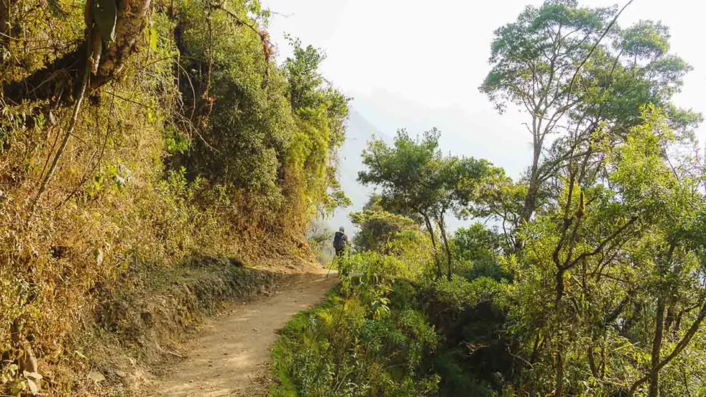 salkantay trek start im gruenen am morgen
