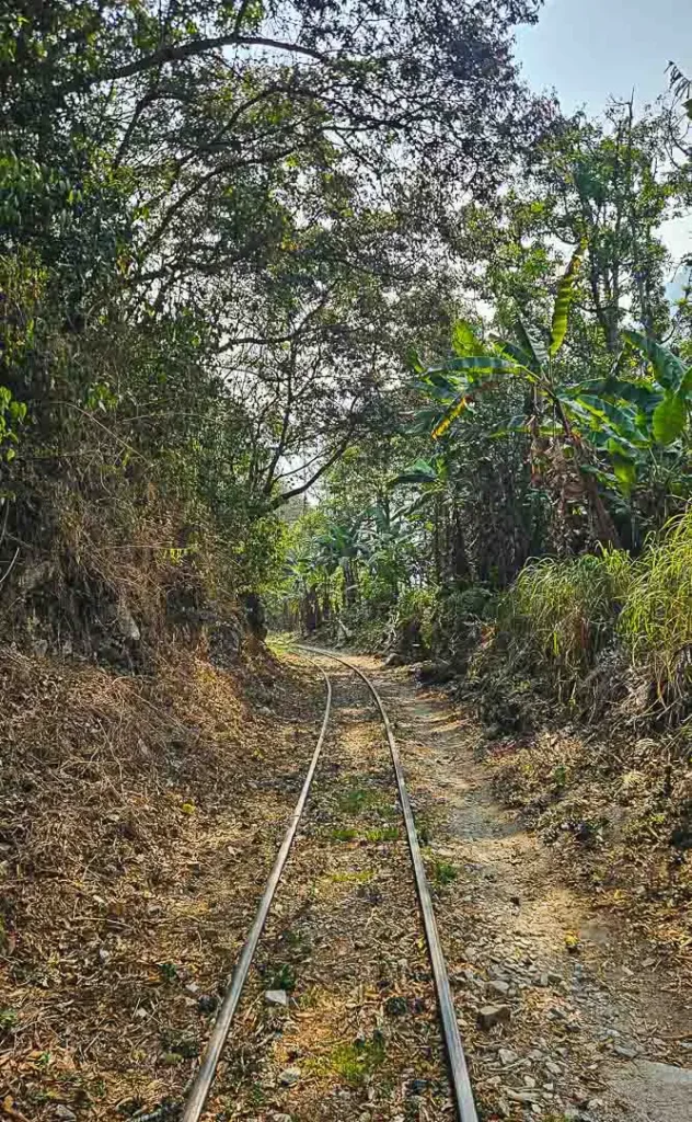 salkantay trek ueber die schienen nach aguas calientes